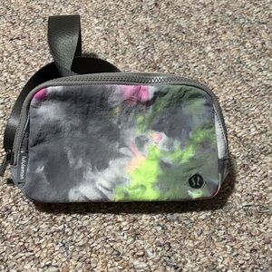 Rare LuluLemon Everywhere Belt Bag